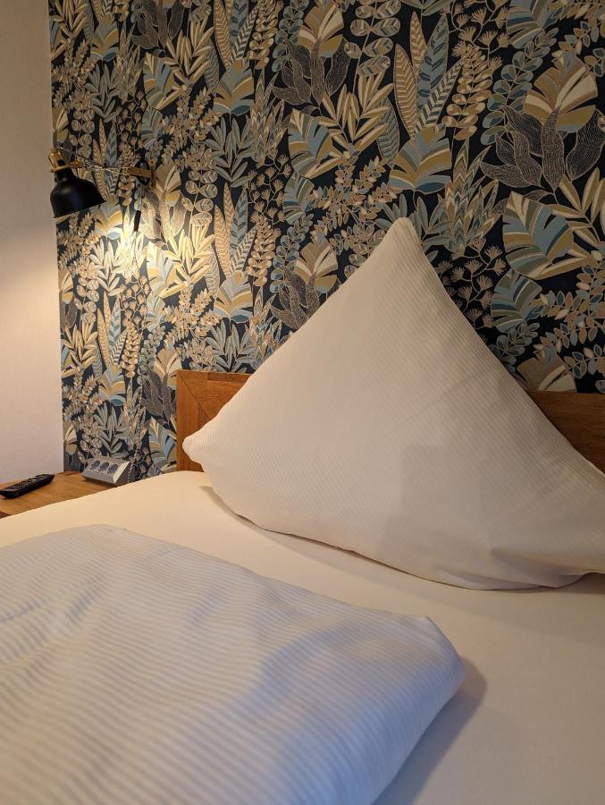 Paga - Parkgaststaette Hotel Ehrenburg Ngoại thất bức ảnh