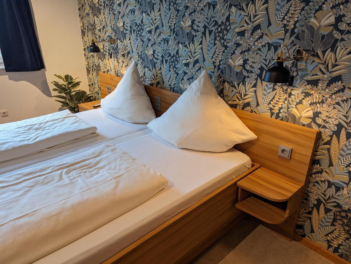 Paga - Parkgaststaette Hotel Ehrenburg Ngoại thất bức ảnh