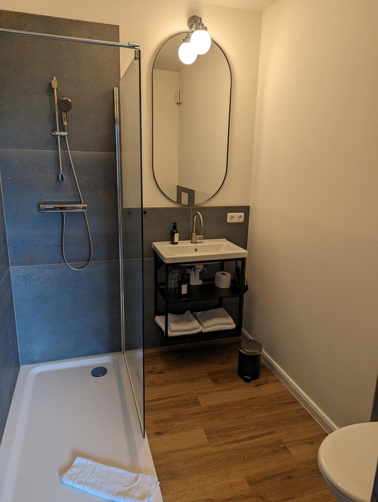Paga - Parkgaststaette Hotel Ehrenburg Ngoại thất bức ảnh