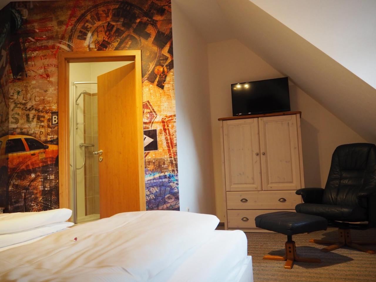 Paga - Parkgaststaette Hotel Ehrenburg Ngoại thất bức ảnh